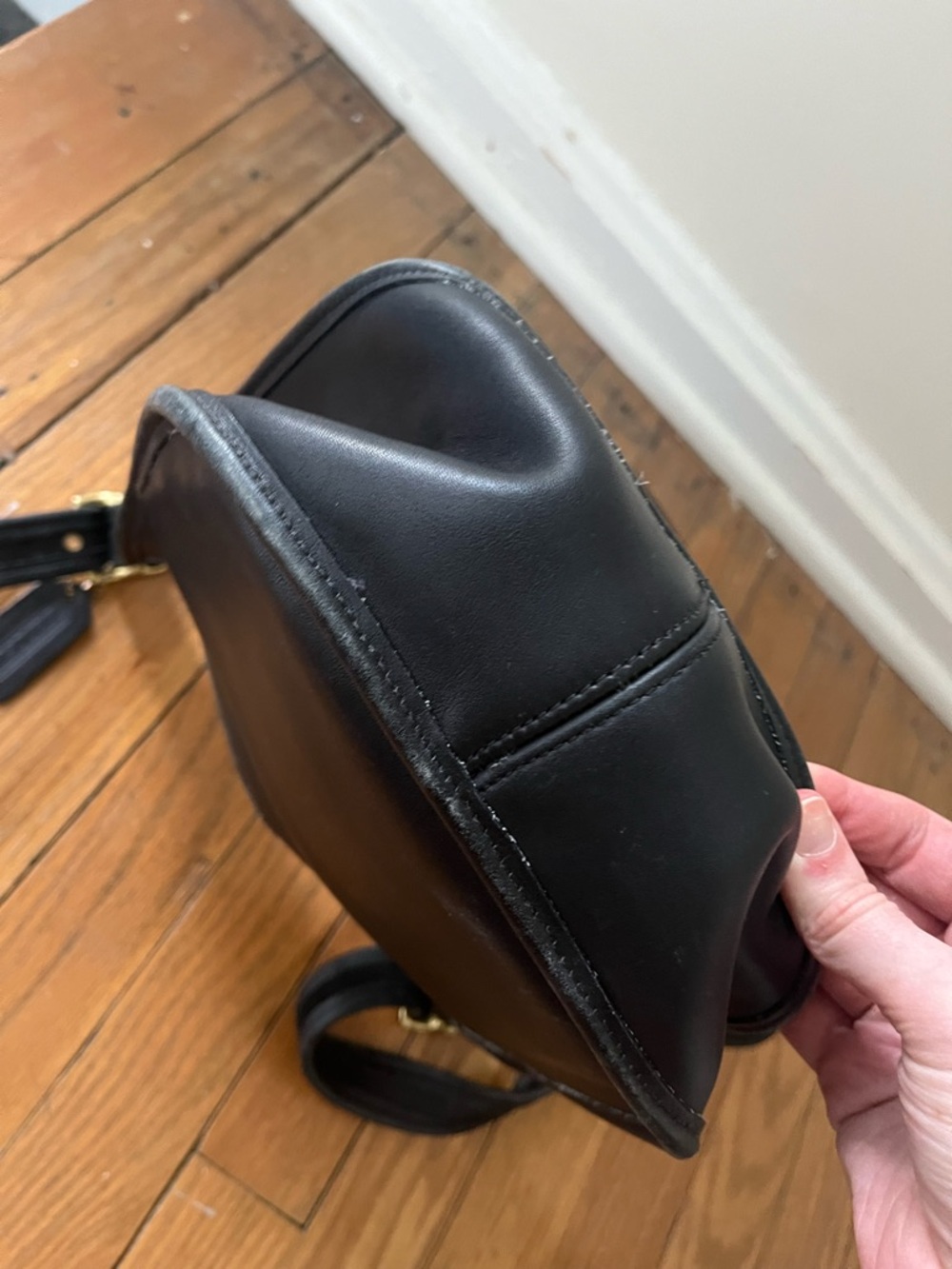 Vintage lot of Coach, Brahmin, & Dooney leather purses - Picture 10 of 16